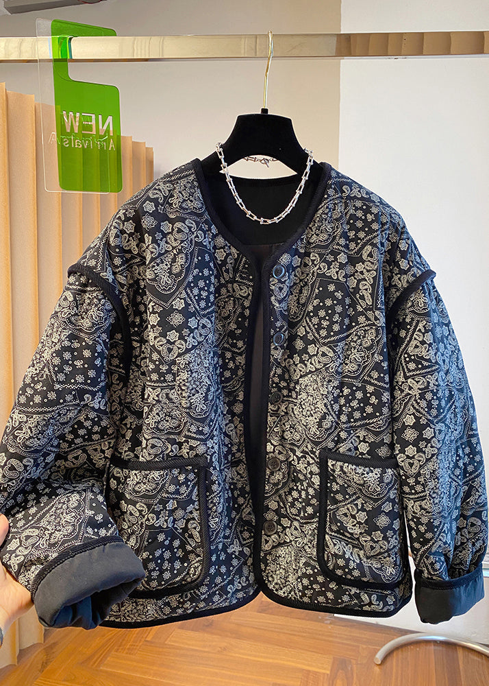 Elegantly Styled Jacket for Everyday Wear