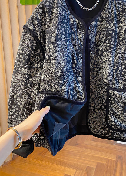 Elegantly Styled Jacket for Everyday Wear