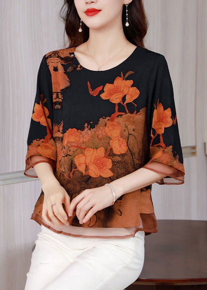 Beautifully Finished Blouse in a Timeless Design
