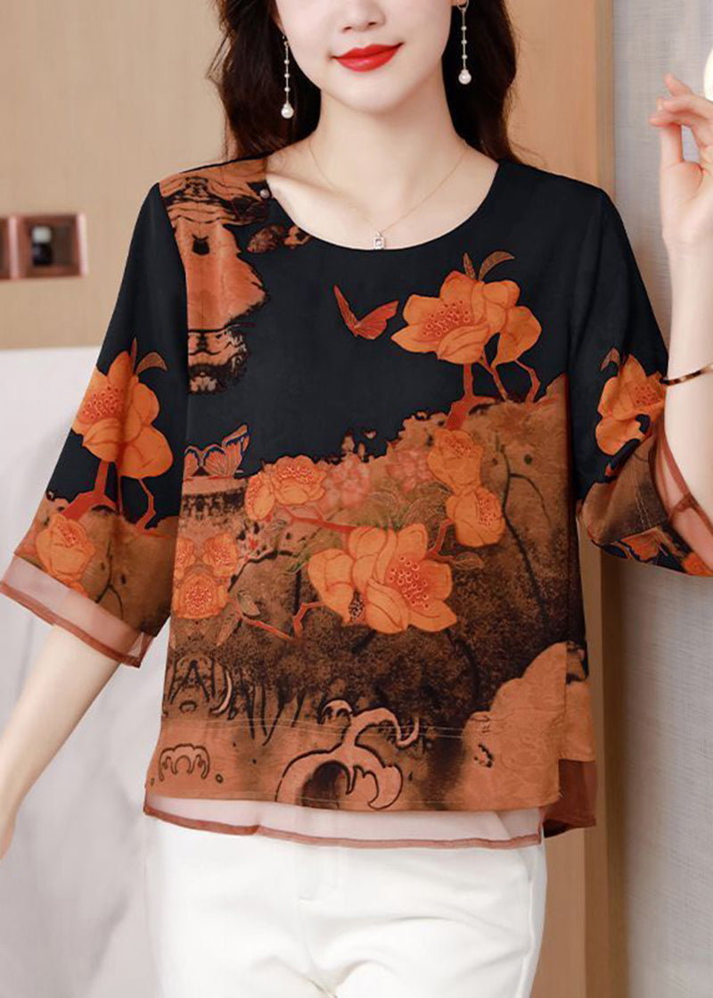 Beautifully Finished Blouse in a Timeless Design