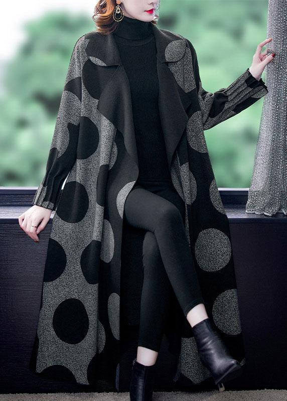 Classic Vintage Coat with a Flattering Fit