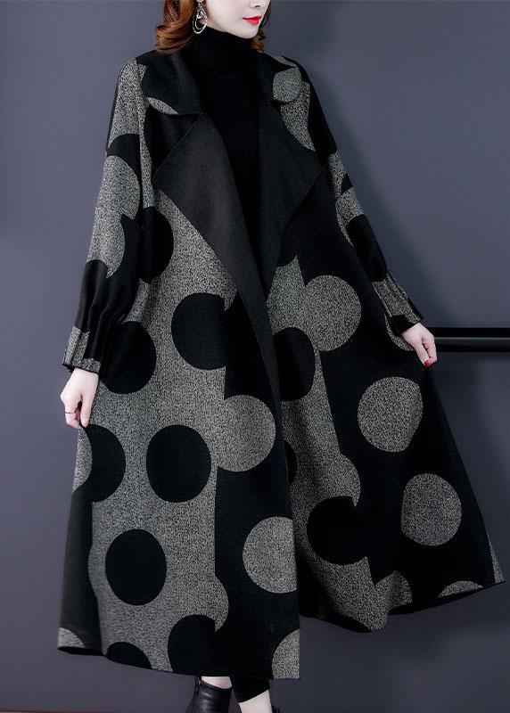 Classic Vintage Coat with a Flattering Fit