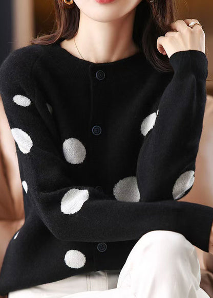 Elegantly Styled Coat for Everyday Wear