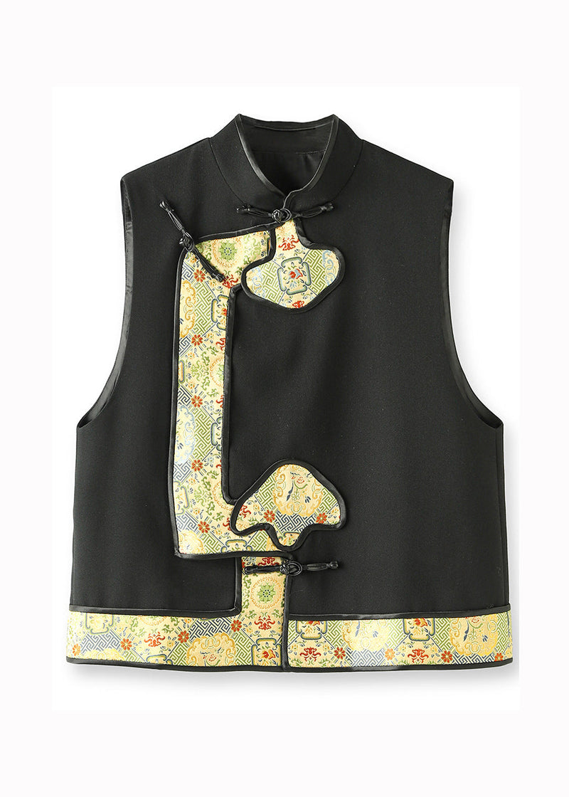 Sophisticated Garment with a Clean Classic Look