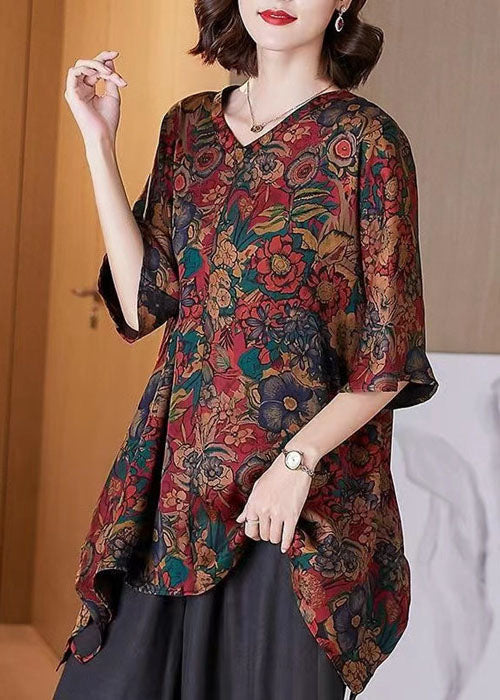Classic Vintage Blouse with a Flattering Fit