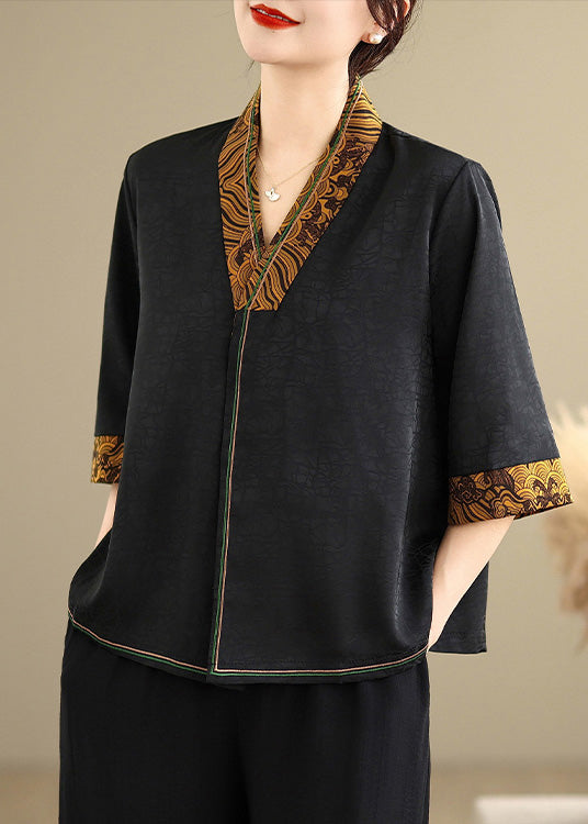 Effortlessly Elegant Shirt with a Timeless Design