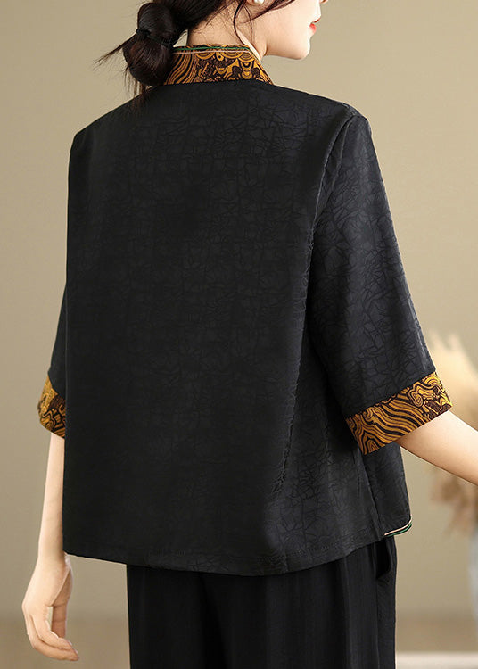 Effortlessly Elegant Shirt with a Timeless Design