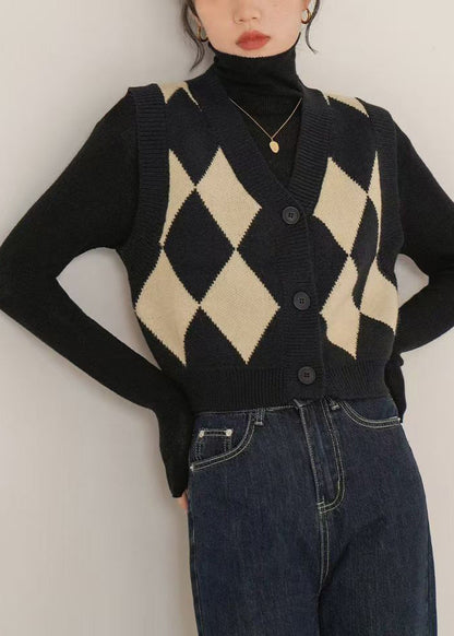 Classic Vintage Cardigan with a Flattering Fit