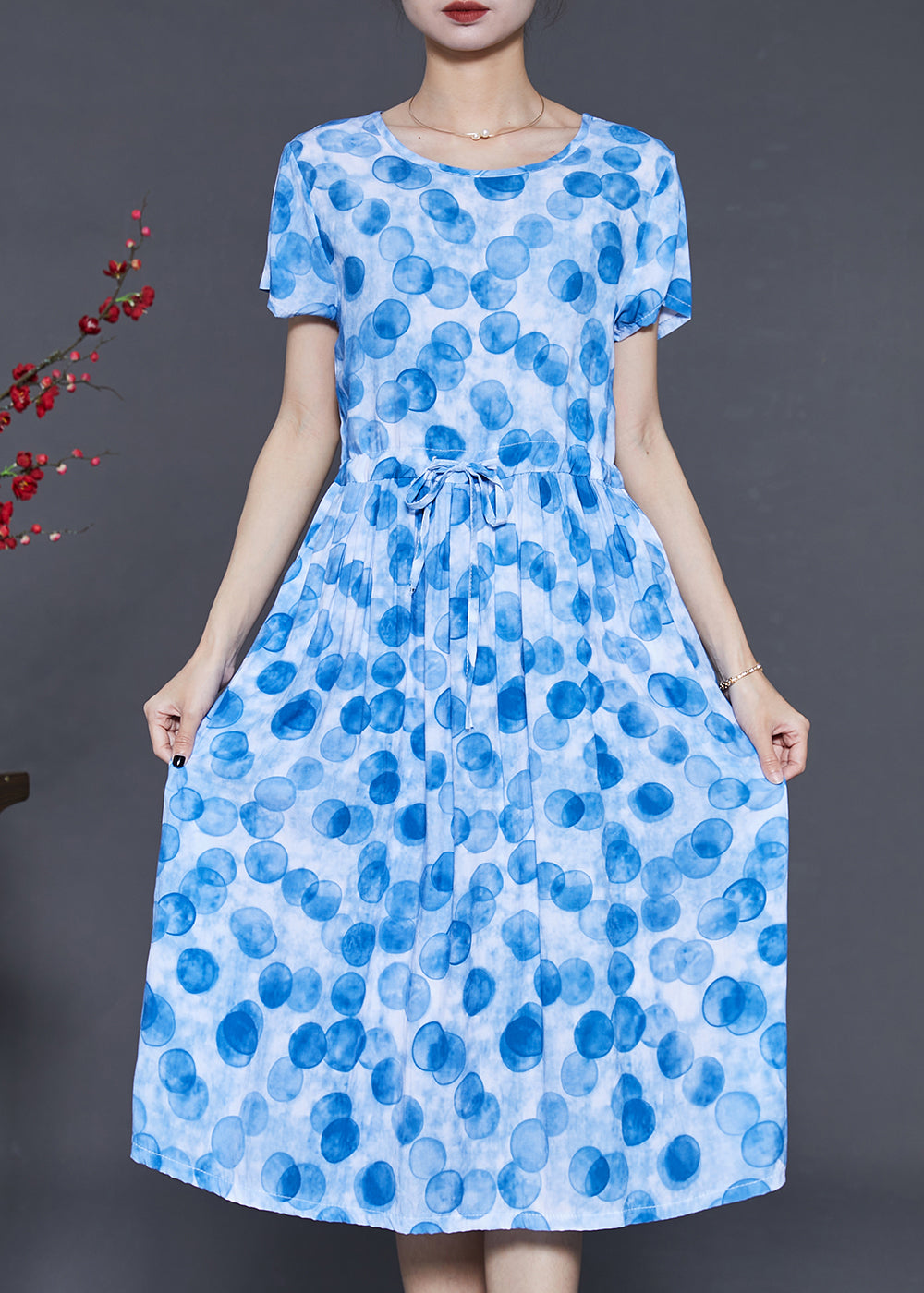 Gracefully Styled Dress for Any Occasion