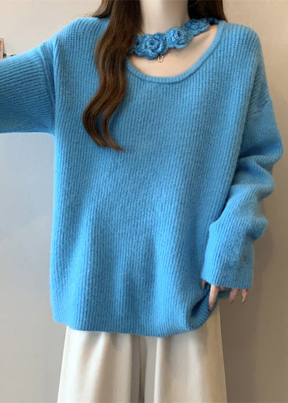 Classic Vintage Sweater with a Flattering Fit