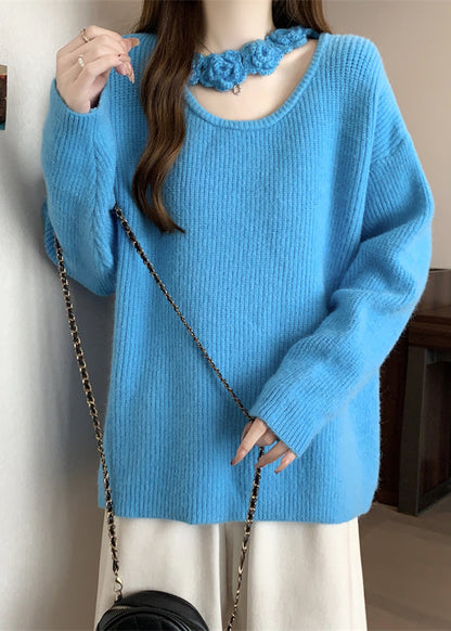 Classic Vintage Sweater with a Flattering Fit