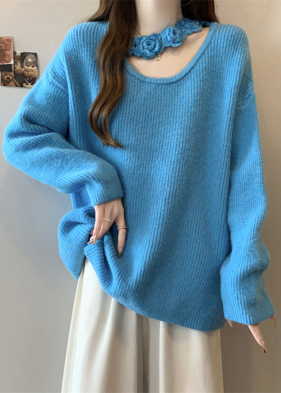 Classic Vintage Sweater with a Flattering Fit
