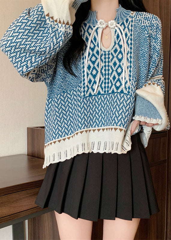Well Tailored Sweater with a Graceful Silhouette