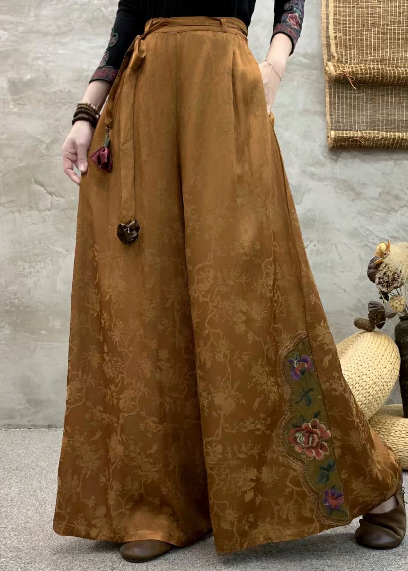 Effortlessly Elegant Pants with a Timeless Design