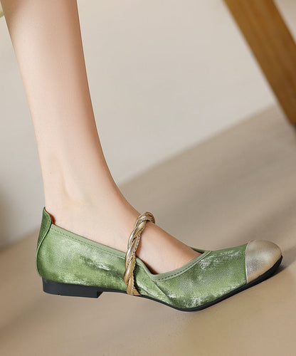 Graceful Orthopedic Loafers for Modern Look