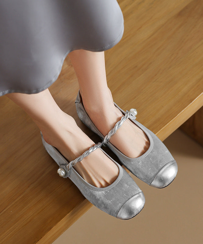 Graceful Orthopedic Loafers for Modern Look