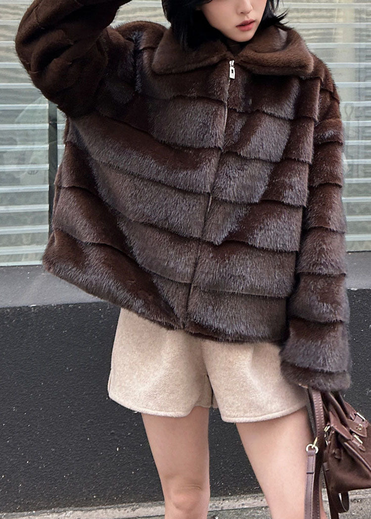 Gracefully Styled Coat for Any Occasion
