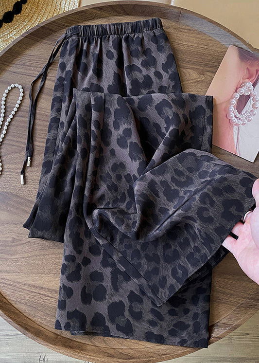 Sophisticated Pants with a Clean Classic Look