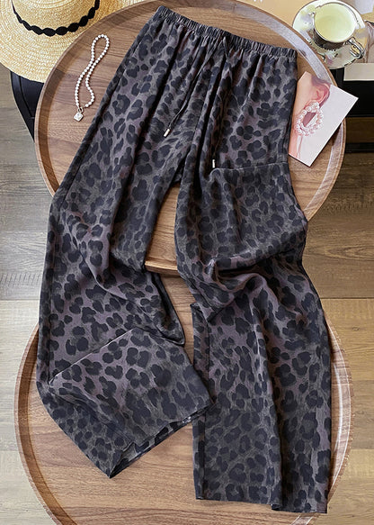 Sophisticated Pants with a Clean Classic Look