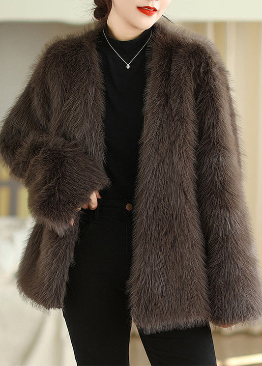 Elegantly Styled Coat for Everyday Wear