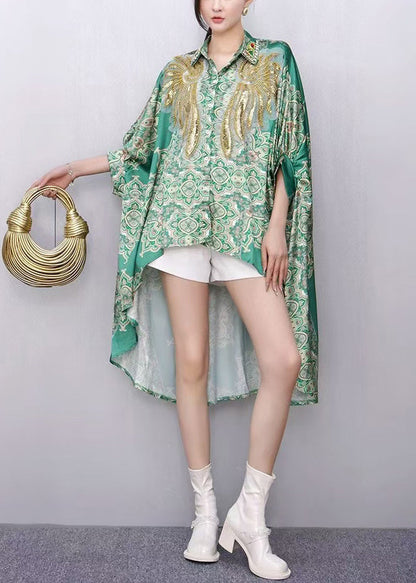Well Tailored Top with a Graceful Silhouette