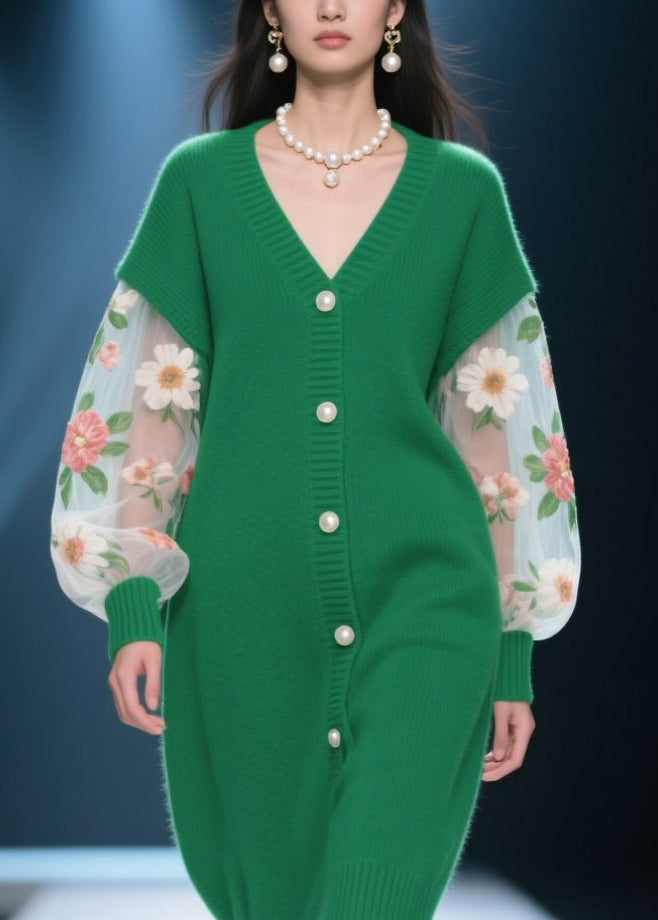 Beautifully Finished Cardigan in a Timeless Design