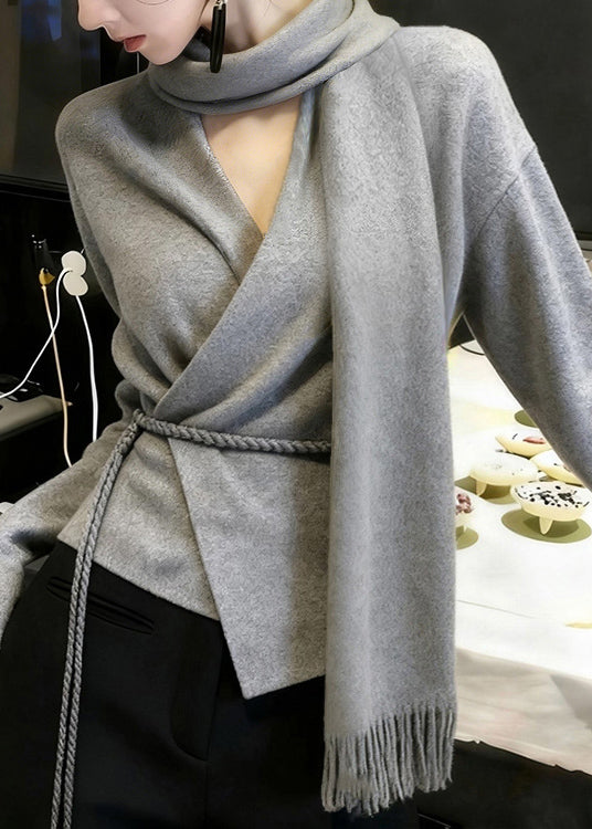 Well Tailored Sweater with a Graceful Silhouette