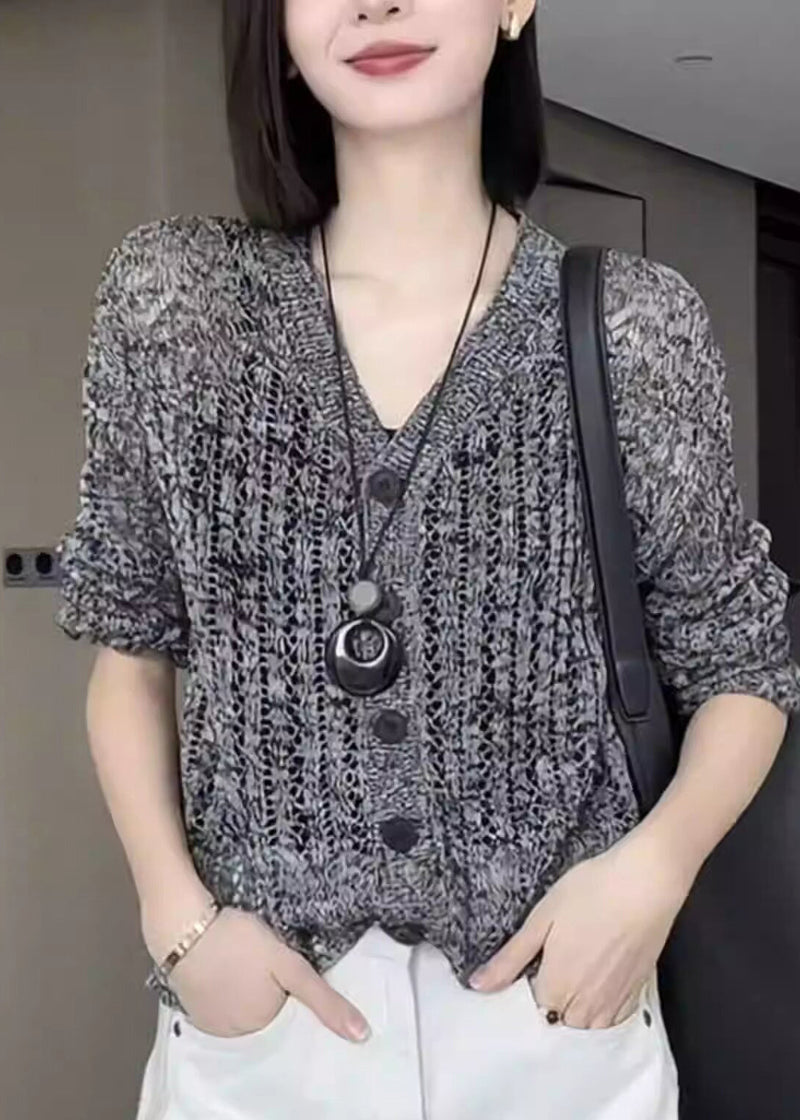 Well Tailored Cardigan with a Graceful Silhouette