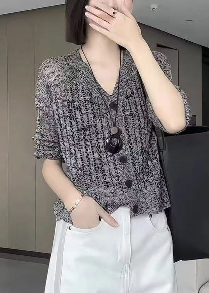 Well Tailored Cardigan with a Graceful Silhouette