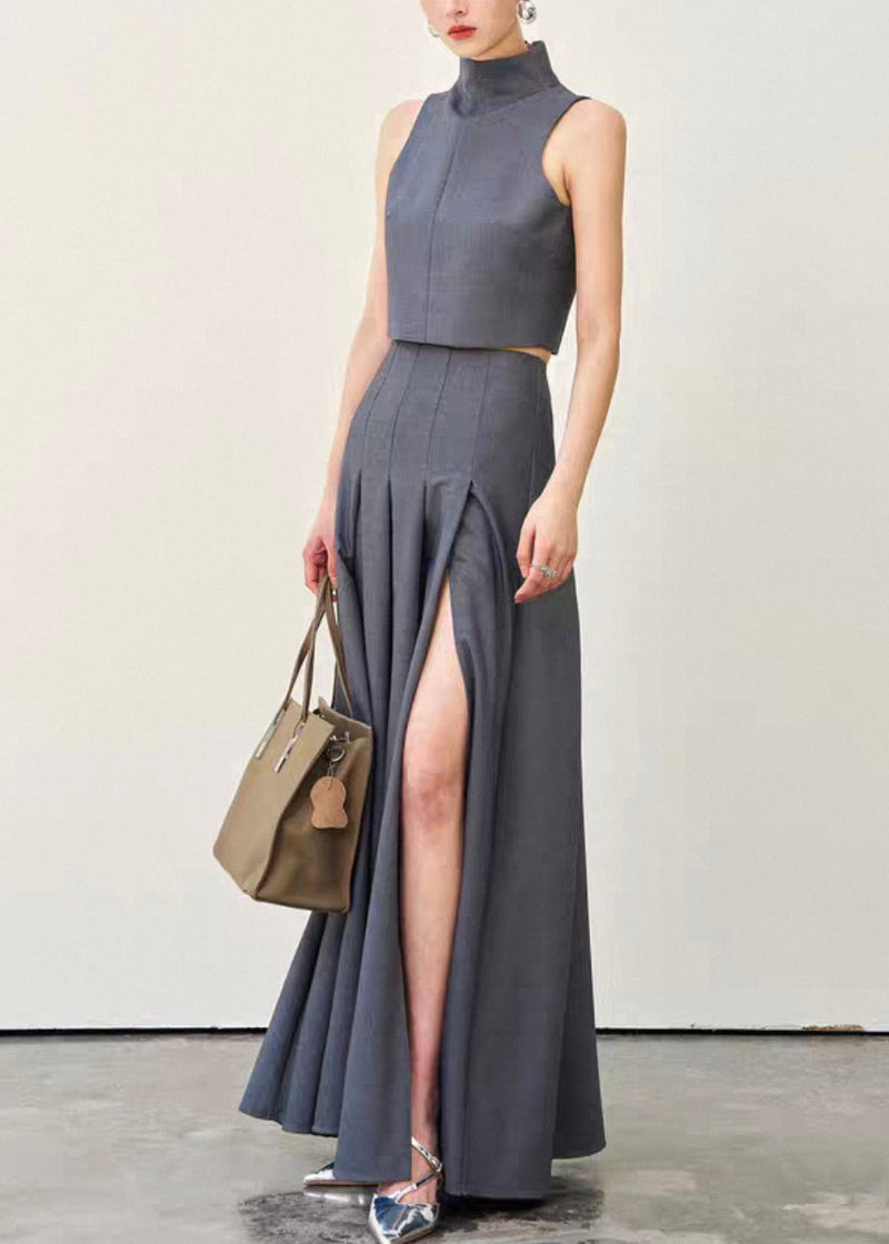 Sophisticated Garment with a Clean Classic Look