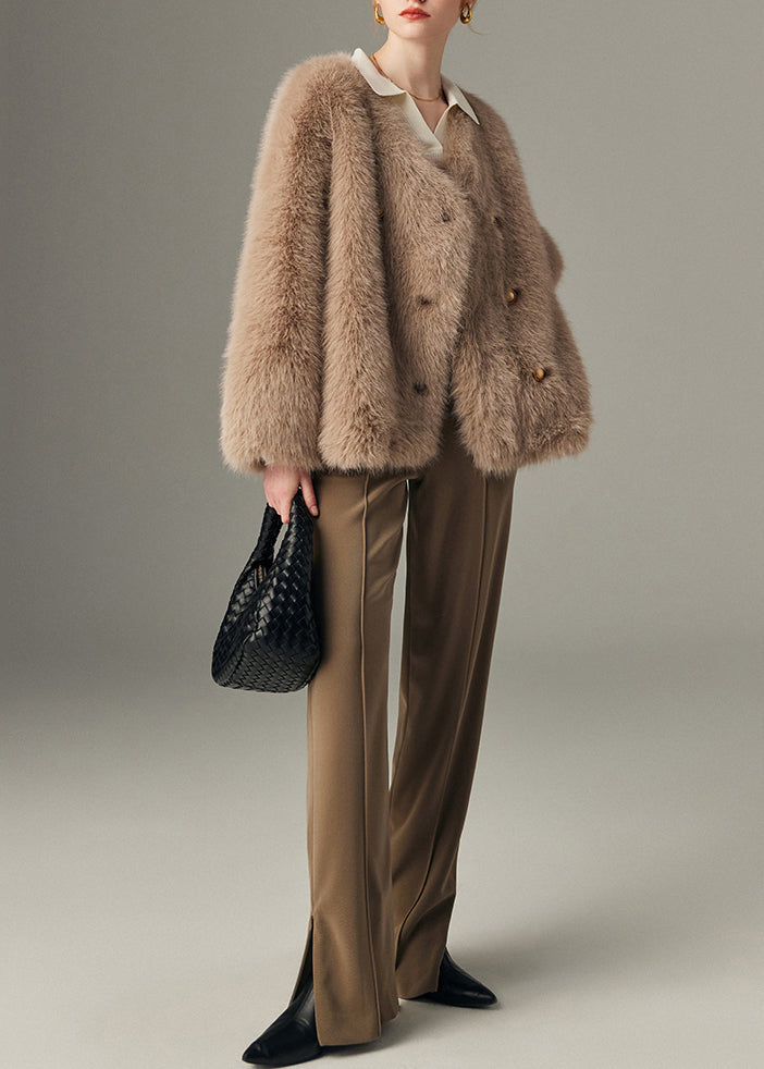 Gracefully Styled Coat for Any Occasion