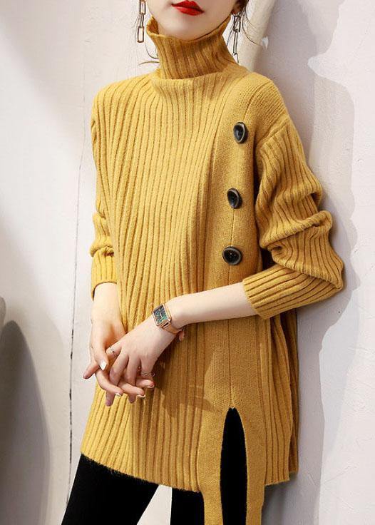 Well Tailored Sweater with a Graceful Silhouette