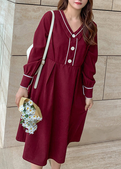 Well Tailored Dress with a Graceful Silhouette