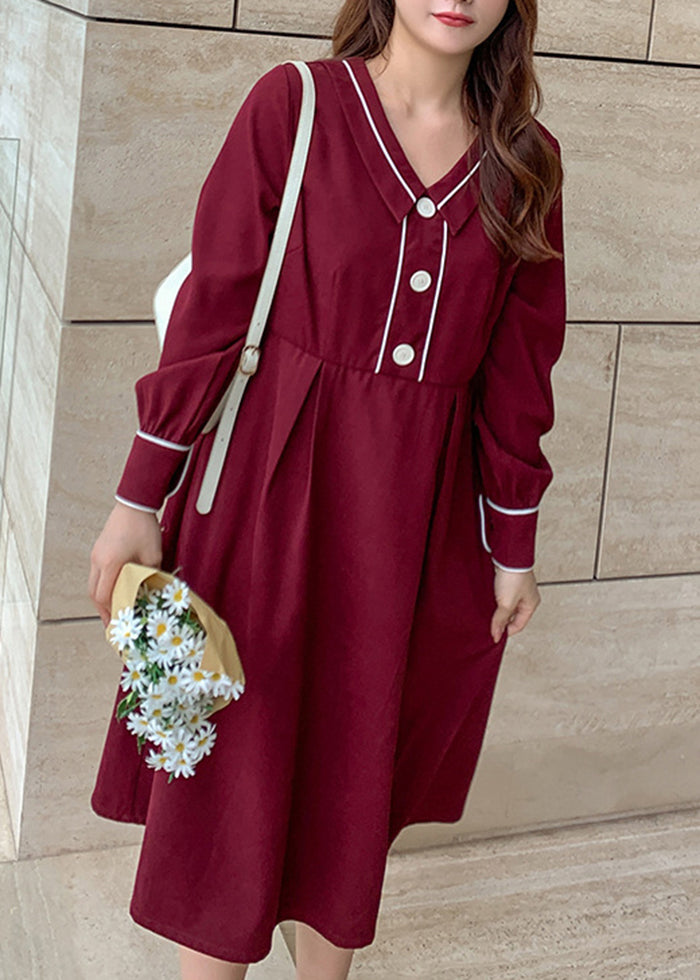 Well Tailored Dress with a Graceful Silhouette