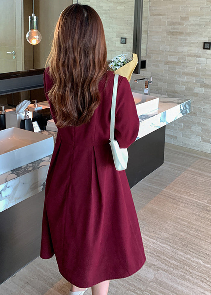 Well Tailored Dress with a Graceful Silhouette