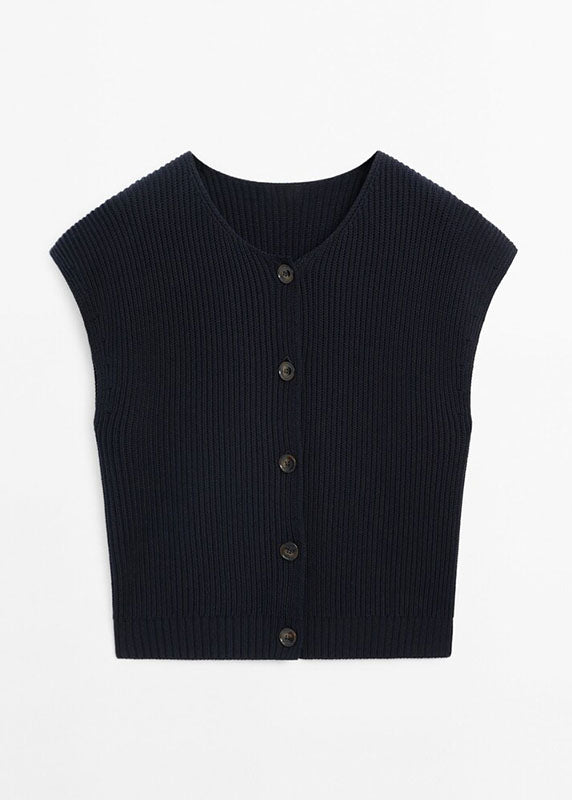 Well Tailored Coat with a Graceful Silhouette