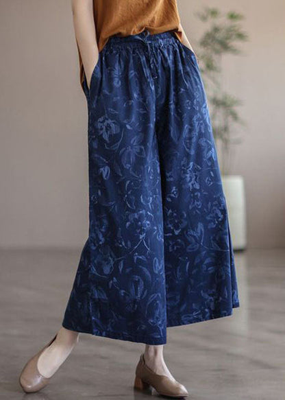 Effortlessly Elegant Pants with a Timeless Design