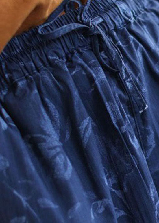Effortlessly Elegant Pants with a Timeless Design
