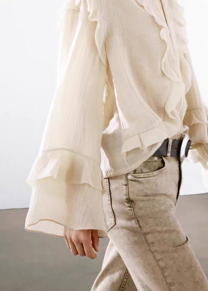 Effortlessly Elegant Blouse with a Timeless Design