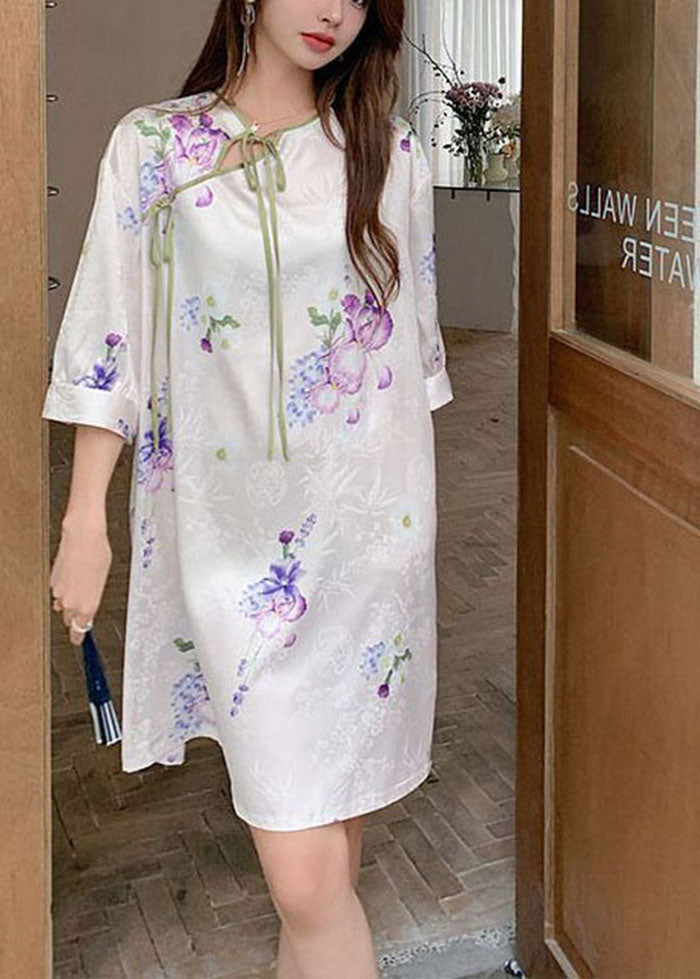 A Vintage Style Dress with Delicate Timeless Details