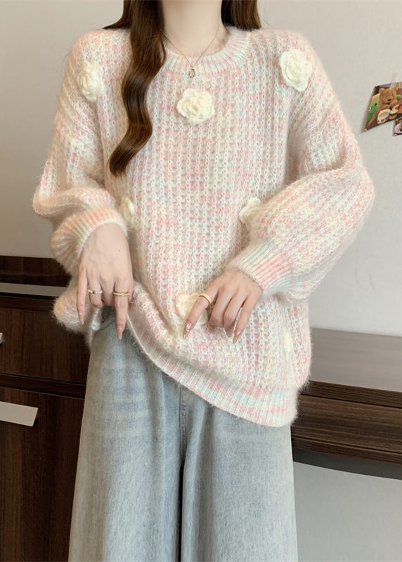 Classic Vintage Pullover with a Flattering Fit