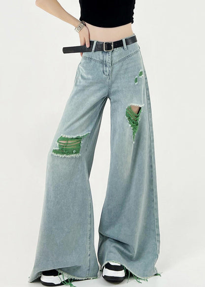 Effortlessly Elegant Pants with a Timeless Design