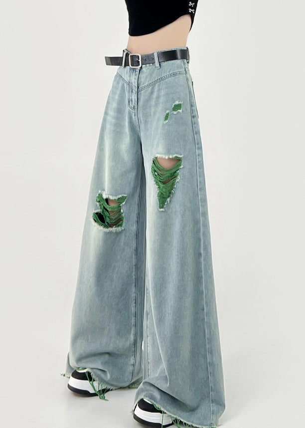 Effortlessly Elegant Pants with a Timeless Design