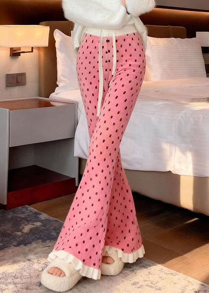 Well Tailored Trousers with a Graceful Silhouette