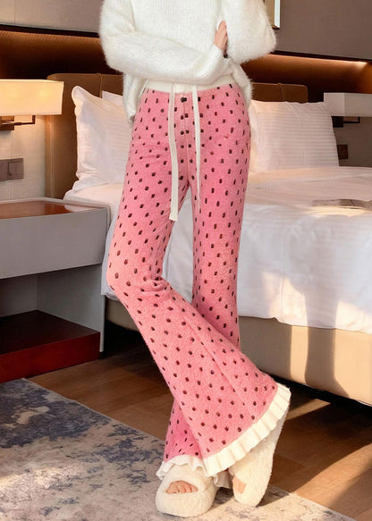 Well Tailored Trousers with a Graceful Silhouette