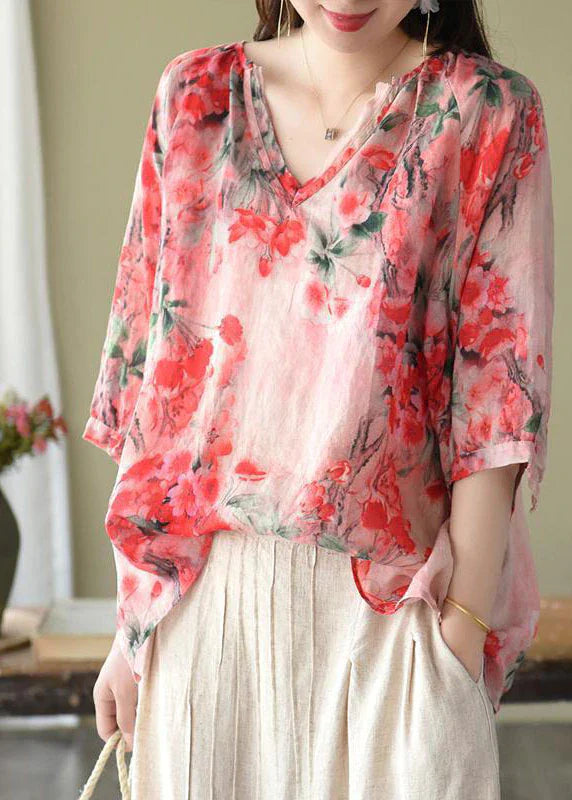 Sophisticated Blouse with a Clean Classic Look