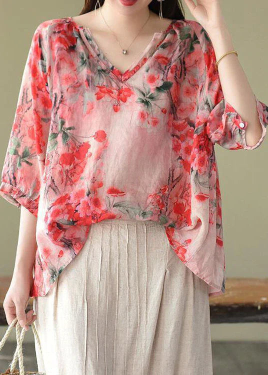 Sophisticated Blouse with a Clean Classic Look