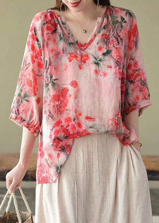 Sophisticated Blouse with a Clean Classic Look