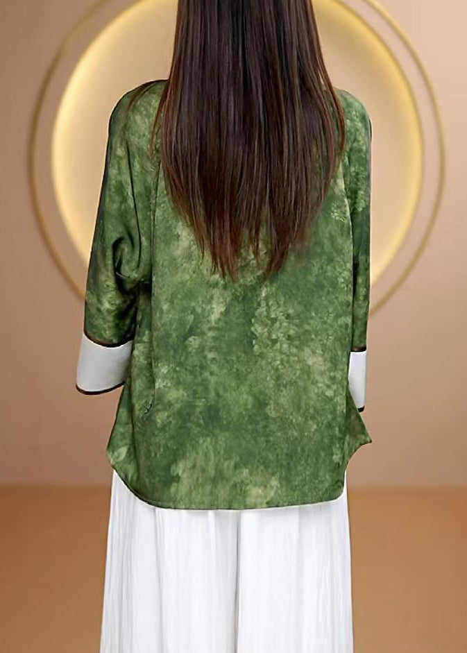 Beautifully Finished Blouse in a Timeless Design