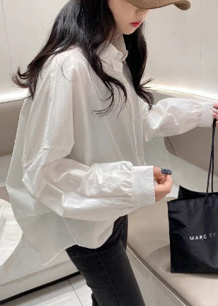 Classic Vintage Shirt with a Flattering Fit